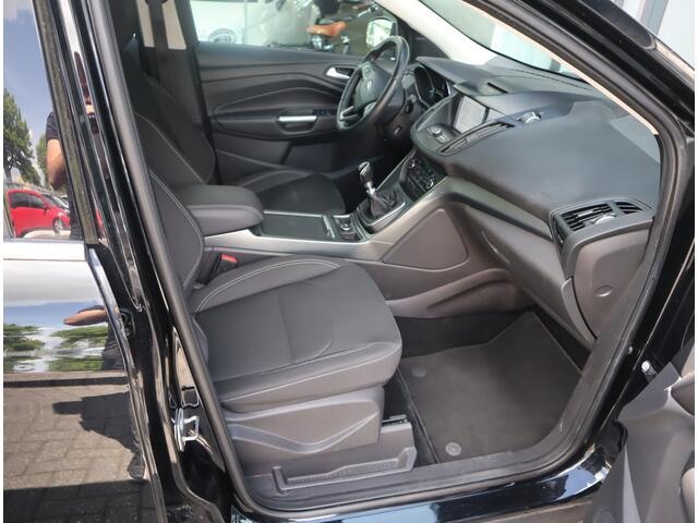 Ford KUGA 1.5 EcoBoost Trend Ultimate Navi // PDC