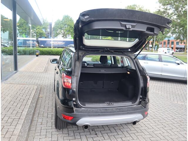 Ford KUGA 1.5 EcoBoost Trend Ultimate Navi // PDC