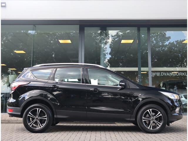 Ford KUGA 1.5 EcoBoost Trend Ultimate Navi // PDC