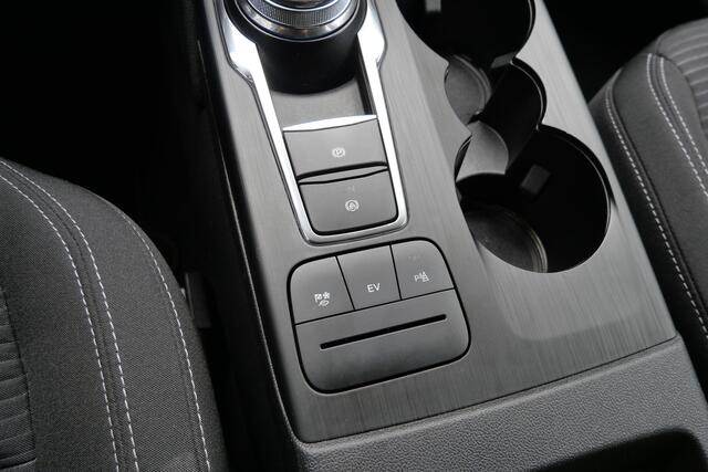 Ford KUGA 2.5 PHEV Titanium | Keyless | Carplay | 18'' | Stoel + Stuur Verwarming