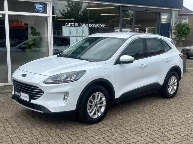 Ford KUGA 2.5 PHEV TITANIUM TREKHAAK