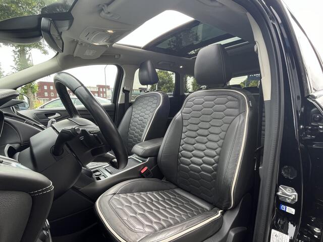 Ford KUGA 1.5 EcoBoost Vignale iAWD 176pk/129kW Automaat | Full Options | Panoramadak | Afn. trekhaak | Luxury Pack | Technology Pack | Driver Assistance Pack | etc. etc.