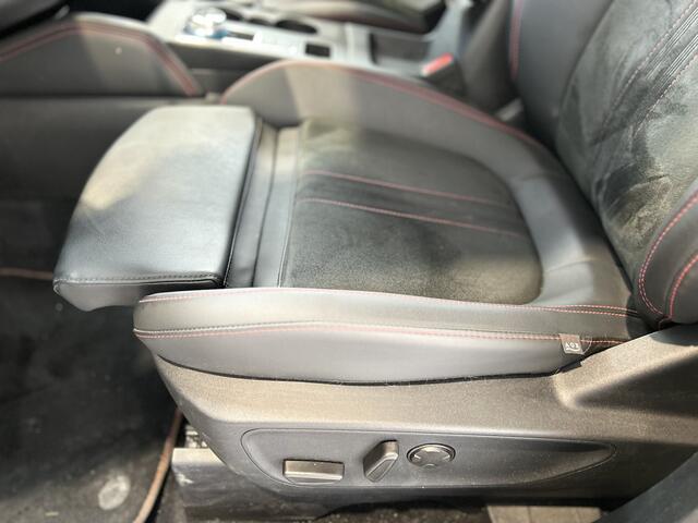 Ford KUGA 2.5 PHEV 243 pk ST-Line X I AGR stoelen | Adapt Cruise I Winter Pack | B&O | 360° Camera I All seasonbanden |