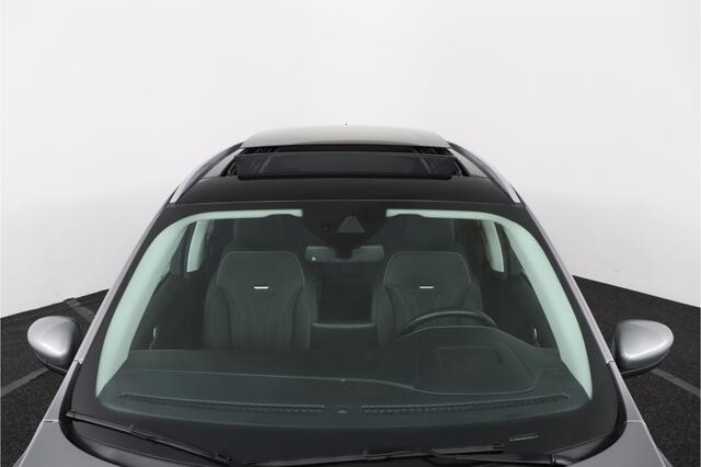 Ford KUGA 2.5 PHEV Vignale | Trekhaak | Head up | Pano | 1e eigenaar | Dealer onderhouden |