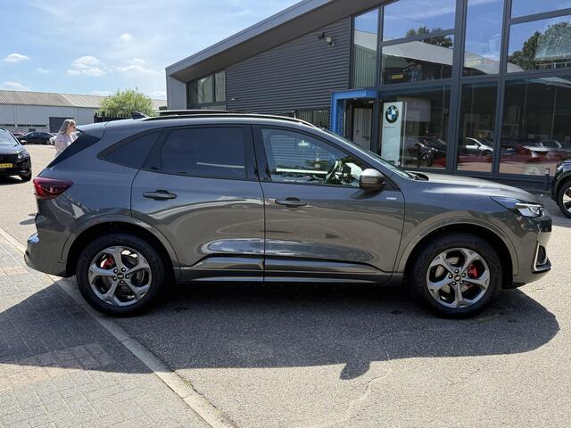 Ford KUGA 2.5 PHEV ST-Line X NIEUWE AUTO! VAN: 49.000,- VOOR: 41.770,- UW WKVOORDEEL: 1.130,- | WINTERPACK | SNEL LEVERBAAR | BTW VERREKENBAAR