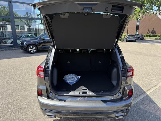 Ford KUGA ST Line X VAN:49.000,- VOOR:41.770,- UW WKVOORDEEL: 7.230| 360 GRADEN CAMERA | PANORAMA DAK | ADAPT. CRUISE CONTROL | STOEL & STUUR VERWARMING | SNEL LEVERBAAR|
