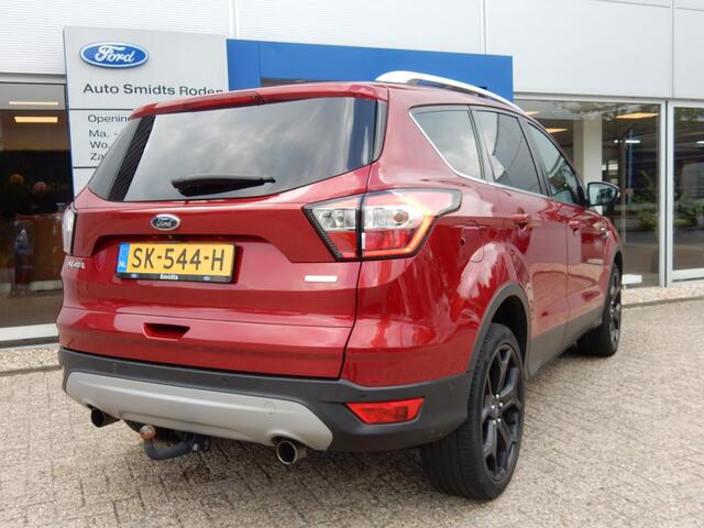 Ford KUGA 150PK EcoBoost Titanium | Xenon | Trekhaak | Elektr. achterklep | Adapt.cruise | Half leder | Camera |