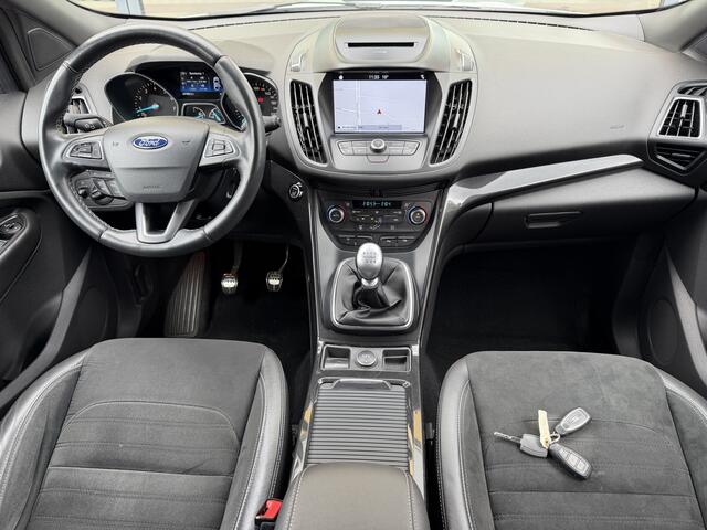 Ford KUGA 1.5 Titanium Styling Pack * ST-Line * 67.894 Km * Leder / Alcantara * Navi * Climatronic *