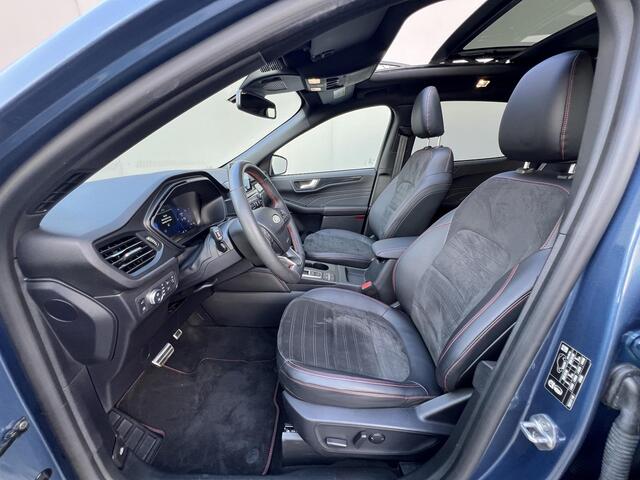 Ford KUGA 2.5 PHEV ST-Line X / Panorama schuifdak / 1.500 kg trekgewicht / Parkeer assistent / Navi / B&O audio / Apple Carplay Android / Stuur-, stoel- en achterbankverwarming / Elektr. stoel & klep / 19" LM wielen /