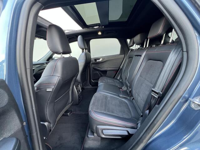 Ford KUGA 2.5 PHEV ST-Line X / Panorama schuifdak / 1.500 kg trekgewicht / Parkeer assistent / Navi / B&O audio / Apple Carplay Android / Stuur-, stoel- en achterbankverwarming / Elektr. stoel & klep / 19" LM wielen /