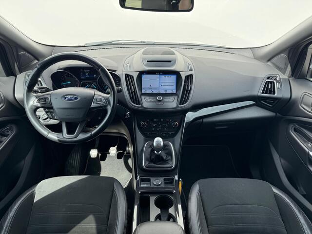 Ford KUGA 1.5 EcoBoost ST-Line | Trekhaak | 2.000KG Trekgewicht! | Verwarmde Voorruit | Camera | Adapt. Cruise | Pano | Nw. geleverd | 100% dealeronderhouden |