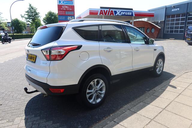 Ford KUGA 1.5 150PK Titanium I Trekhaak I CLIMA I CRUISE I PDC I 2.000kg Trekgewicht !