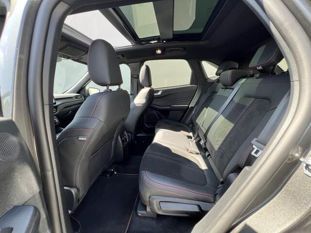 Ford KUGA 2.5 PHEV ST-Line X / 2.100 kg trekhaak elektrisch uitklapbaar / Elektrische stoelen & klep / Panorama schuifdak / Camera 360° / B&O audio / Stuur-, stoel- en achterbankverwarming / 18" LM wielen & All Season banden /
