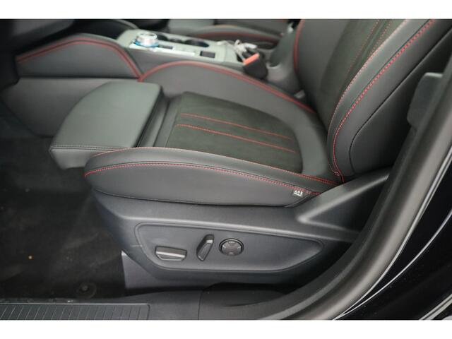 Ford KUGA 2.5 PHEV ST-Line X BLACKPACK ELEKTR.TREKHAAK | PANO.DAK | LED MATRIX | 20" VELGEN | AGR STOELEN