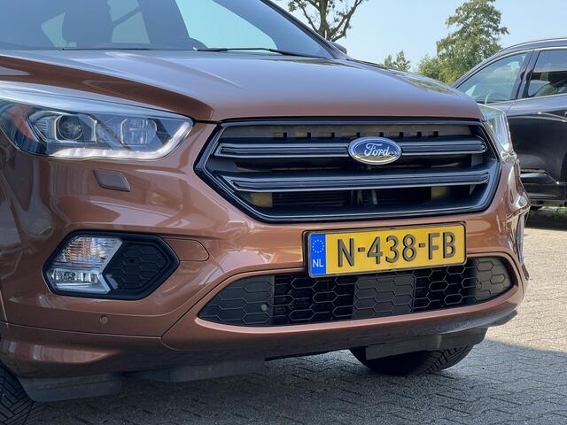 Ford KUGA 1.5 EcoBoost Vignale | Winterpack | Panoramadak | Trekhaak | 2000kg Trekgewicht