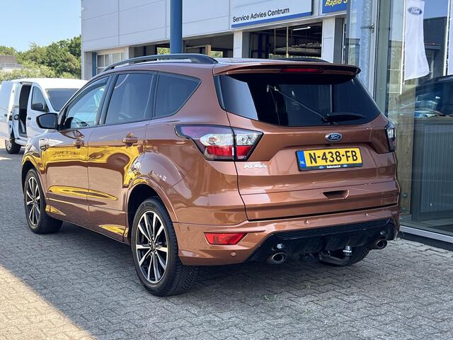 Ford KUGA 1.5 EcoBoost Vignale | Winterpack | Panoramadak | Trekhaak | 2000kg Trekgewicht
