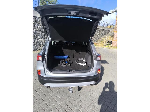 Ford KUGA 2.5 PHEV Titanium Stoel verwarming voor + achter, Camera, electr inklapbare trekhaak, Dab+, climate + cruise control, electr stuur + voorruit verwarming