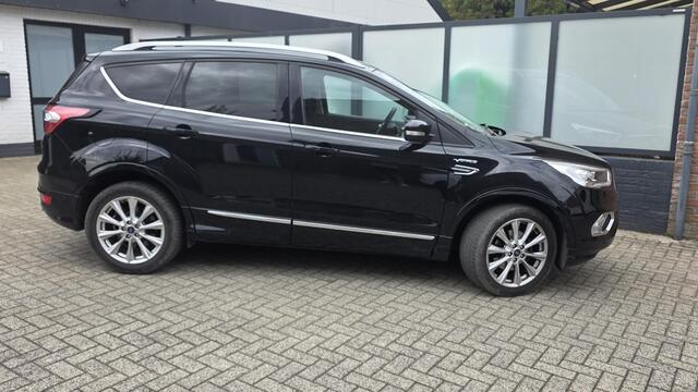 Ford KUGA 1.5 EcoBoost Vignale 150pk Navi, EL Trekhaak, Winterpack, Leer, Memory, DAB+