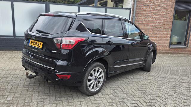 Ford KUGA 1.5 EcoBoost Vignale 150pk Navi, EL Trekhaak, Winterpack, Leer, Memory, DAB+