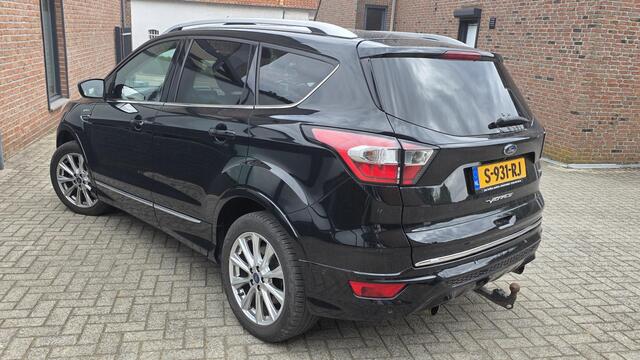 Ford KUGA 1.5 EcoBoost Vignale 150pk Navi, EL Trekhaak, Winterpack, Leer, Memory, DAB+