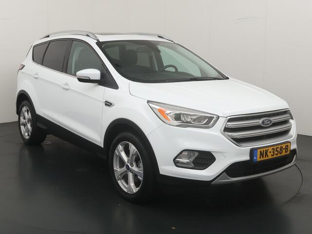 Ford KUGA 1.5 EcoBoost Titanium | Trekhaak | Cruise | Climate Control | NL auto | 100% onderhouden | Pano |