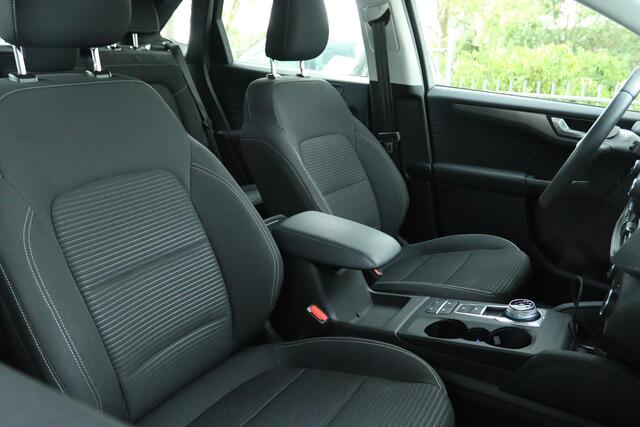 Ford KUGA 2.5 PHEV TITANIUM | CARPLAY | KEY-LESS | CAMERA | CRUISE | CLIMATE | NAVI | PDC