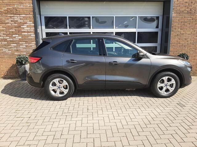 Ford KUGA 2.5 PHEV Titanium