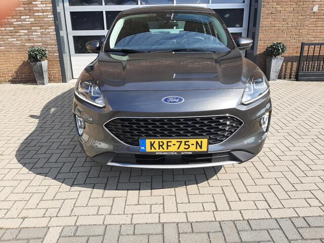 Ford KUGA 2.5 PHEV Titanium