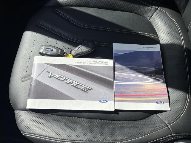 Ford KUGA 2.5 PHEV Vignale / Accu SoH 91,96 % / Panorama schuifdak / Afn. trekhaak 1.500 kg / HUD / Camera / Navigatie / Apple Carplay Android / Elektr. stoel & klep / 20" LM wielen /