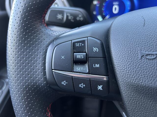 Ford KUGA 2.5 PHEV ST-Line // LED // NAVI + CARPLAY // CLIMA // PDC V+A // CAMERA // KEYLESS