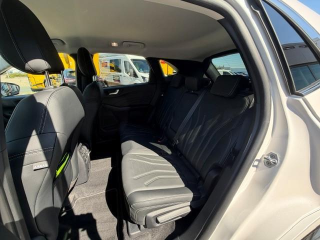 Ford KUGA 2.5 PHEV Vignale | Wegklapbare trekhaak | Winter Pack | Camera | Dodehoeksensoren | Head up display | Koplampen adaptief | Bang&Olufsen | Elektrische achterklep