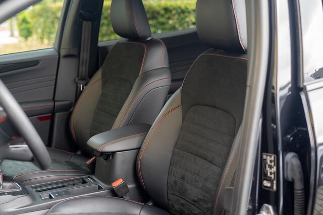 Ford KUGA 1,5 150 pk ST-Line X, driverpack, winterpack, B&O sound, trekhaak, lederen bekleding