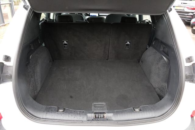 Ford KUGA 2.5 PHEV Titanium 224 PK | Winterpack | Stoelverwarming | Navigatie | Parkeersensoren | CarPlay | Climate Controle |