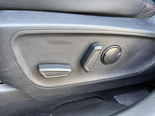 Ford KUGA 2.5 PHEV HYBRID ST-LINE X CarPlay, TrHaak, 18Inch
