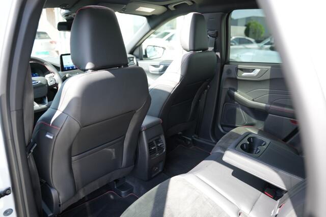 Ford KUGA 2.5 PHEV ST-LINE X .Carplay, Pano, Trekhaak