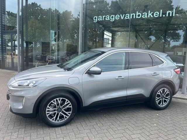 Ford KUGA 2.5 PLUG-IN HYBRID TITANIUM