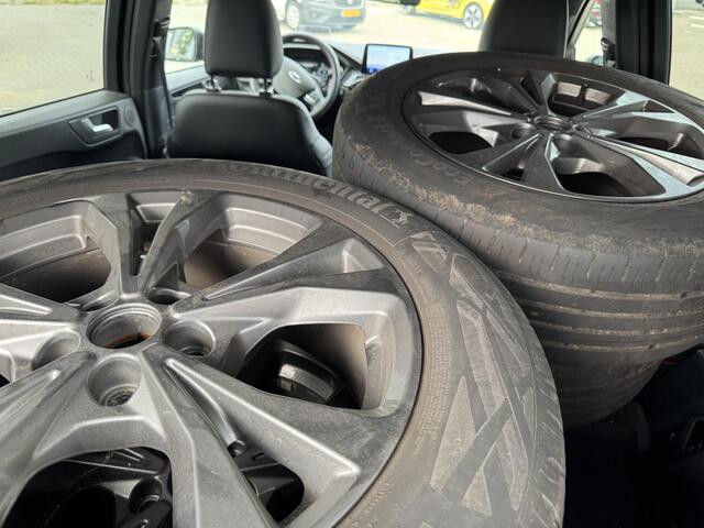 Ford KUGA 2.5 PHEV ST-Line X | HUD | Elek. A-Klep | LM wielen | Trekhaak |