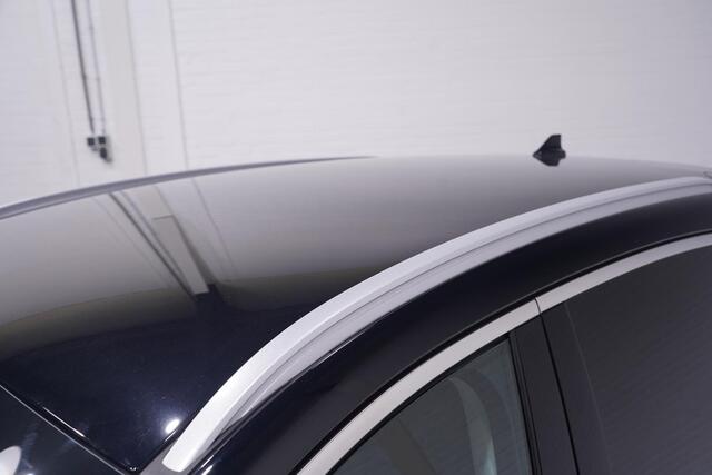 Ford KUGA 2.5 Duratec PHEV Titanium SOH 93% Apple Carplay Stoel- en Stuurverwarming Trekhaak Cruise Privacy glass Achteruitrijcamera Navi Clima PDC V+A