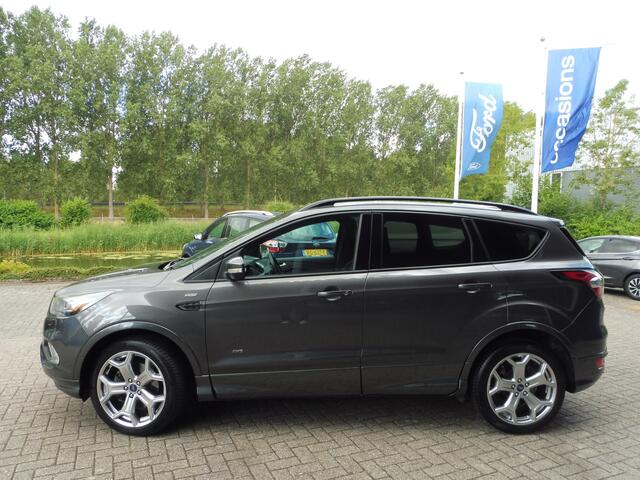 Ford KUGA 182pk AWD ST Line Elek.haak Camera Xenon Parkassist Navi 19i lmv
