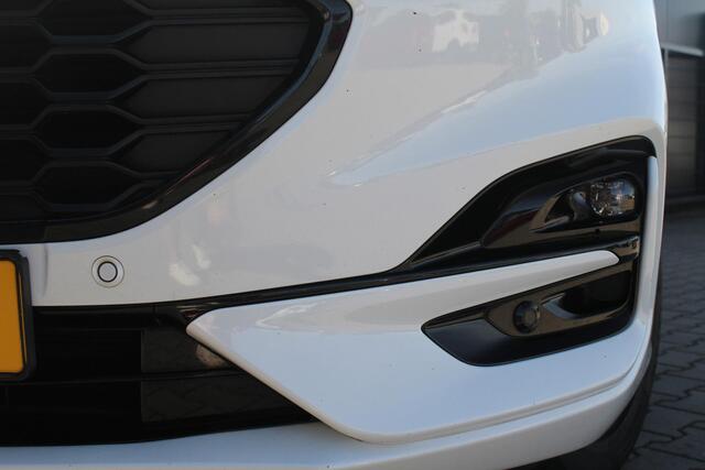 Ford KUGA 1.5 EcoBoost ST-Line X | Incl. 12 maanden Garantie | Elektrisch wegklapbare trekhaak | Stoel/stuurverwarming | Achteruitrijcamera | Navigatie | Climate controle | Adaptive cruise controle | Lane assist | Keyless entry/start | Draadloze telefoonlader | Dodehoekdetectie |