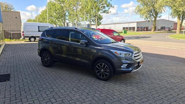 Ford KUGA 1.5 EcoBoost ST Line