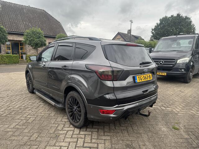 Ford KUGA 1.5 EcoBoost ST Line