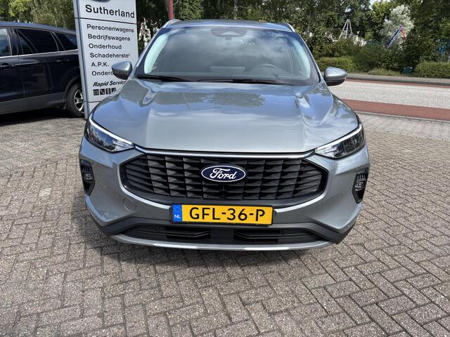 Ford KUGA 2.5 PHEV Titanium | Nieuw model | Wegklapbare trekhaak | Camera | Navigatie | Cruise control | 2.100 kg trekgewicht