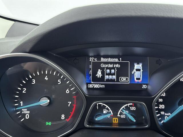 Ford KUGA 1.5 EcoBoost Titanium | Stoel & Stuurverwarming | Trekhaak | Parkeersensoren | Climate & Cruise Control | Navigatie | Keyless Entry | Voorruitverwarming |