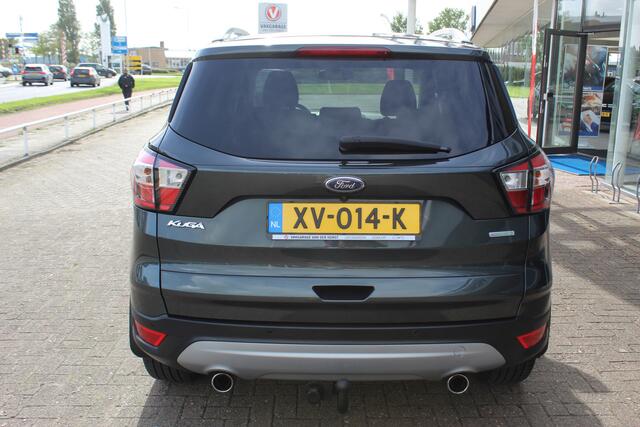 Ford KUGA 1.5 150 pk EcoBoost Titanium Mooie, chique en luxe Ford Kuga, hoge in- en uitstap ! Trekhaak, Climate Controle, Cruise Controle