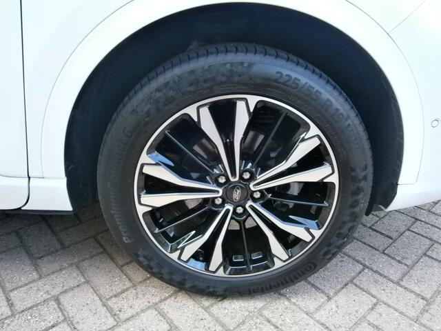 Ford KUGA 2.5 PHEV ST-Line X | trekhaak,panoramadak,winterpack,head up