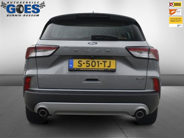 Ford KUGA 2.5 PHEV Titanium