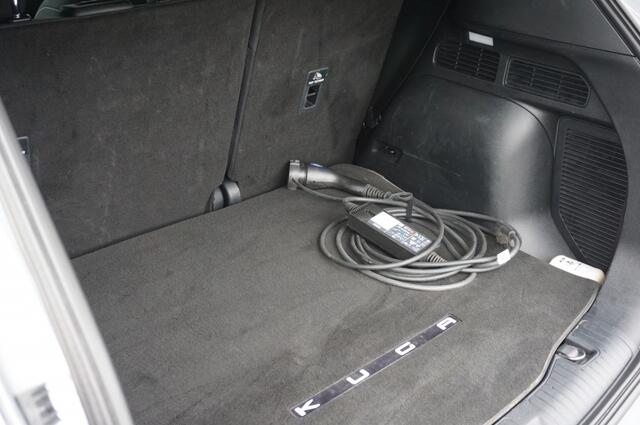 Ford KUGA 225PK PHEV Titanium AUTOM. | WINTERPACK | HUD | EL. TREKHAAK