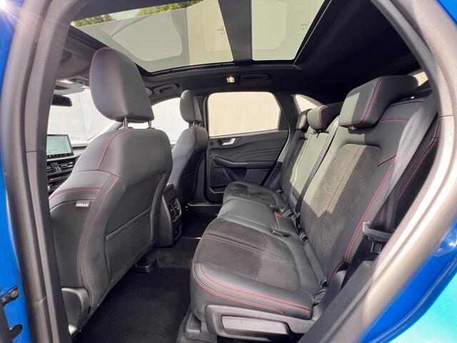 Ford KUGA 2.5 PHEV ST-Line X / 2.100 kg Elektrische trekhaak / Elektrisch glazen panorama-dak / Stuur-, stoel- & achterbankverwarming / B&O audio / Apple Carplay Android / 18"LM wielen & All Season banden /