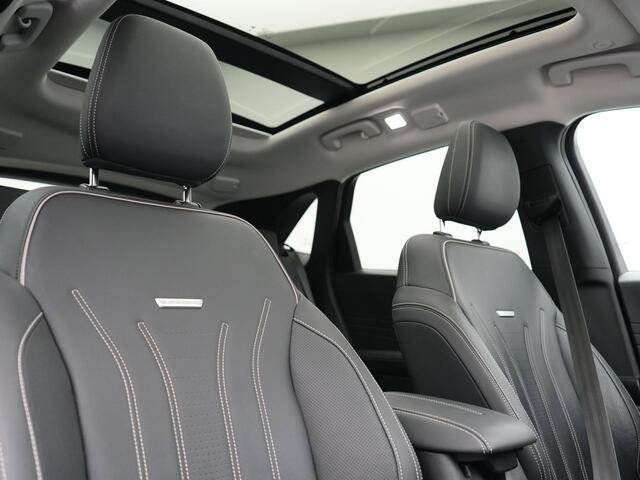 Ford KUGA 2.5 Vignale PHEV 225pk Dealer O.H. | Trekhaak Af Fabriek | Panodak | Adaptive Cruise | Head Up | 360 Camera | Bang & Olufsen | Lederen Comfortstoelen Memory & Verwarmd | Stuur Verwarmd | Apple Carplay | Blis | Keyless | DAB | Navigatie | 20"L.M | Plug In Hybrid |